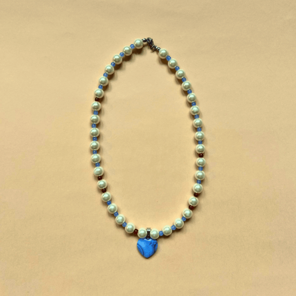 Naszyjnik szklany z sercem z agatu (niebieskie)