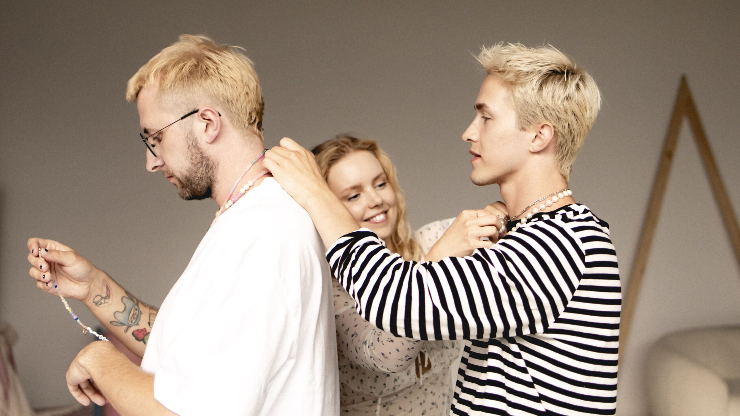 Maksymalizm w modzie – sztuka wyrazistości i kreatywnej ekspresji