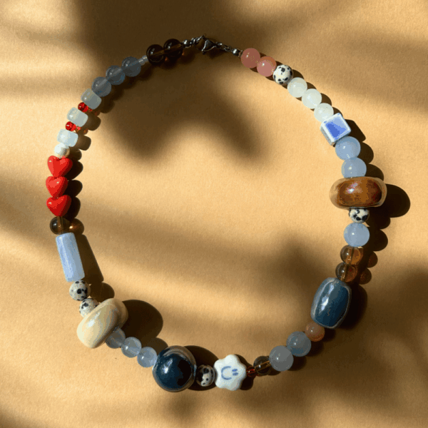 Naszyjnik niezapominajka - niebiesko-czerwona