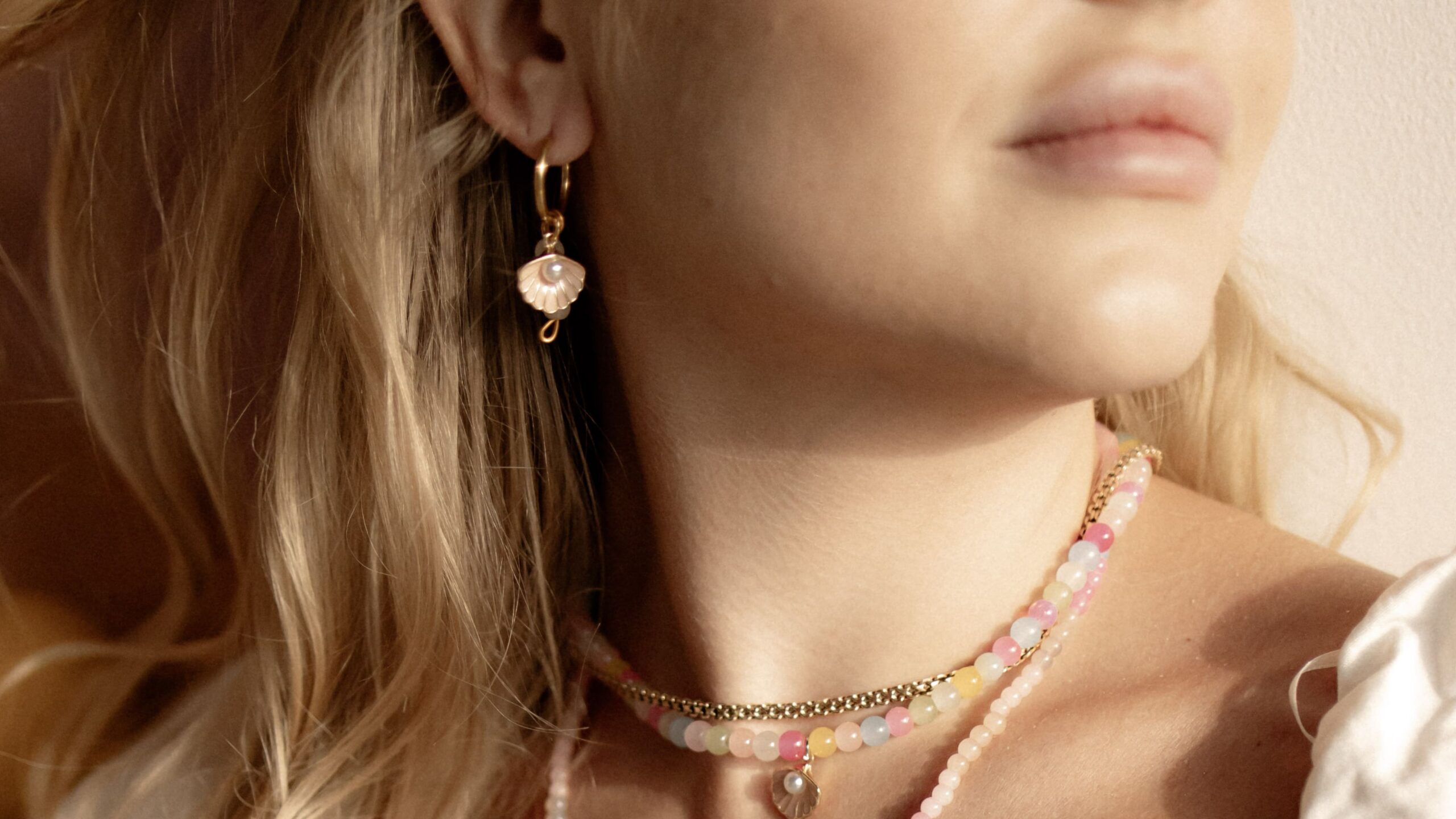 Trendy w biżuterii na sezon jesień–zima 2025/26