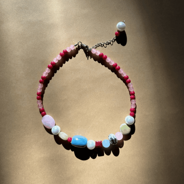 Naszyjnik z bazą ze szkła – brzoskwinia i malina z dodatkami